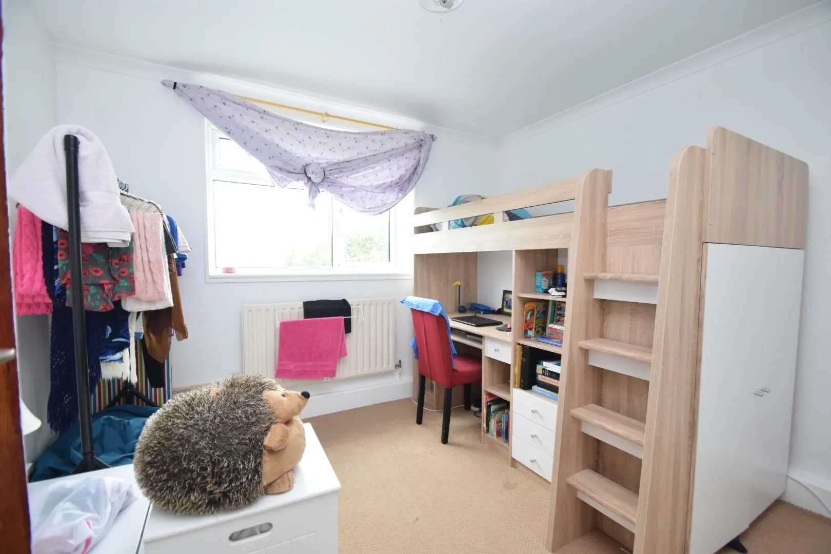 2 Bedroom Flat For Sale in Midhurst Road, Eastbourne